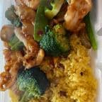 Best Chicken with Hot Garlic Sauce (Lunch) in Middleton, WI